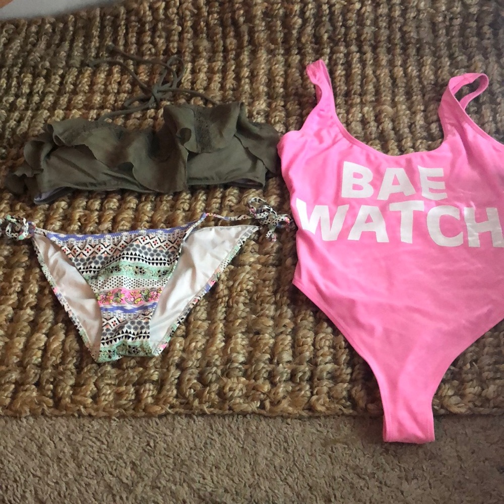 Swimsuit 2/12$